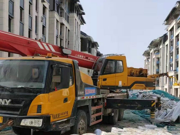 鄭州租吊車(chē),鄭州吊車(chē)出租